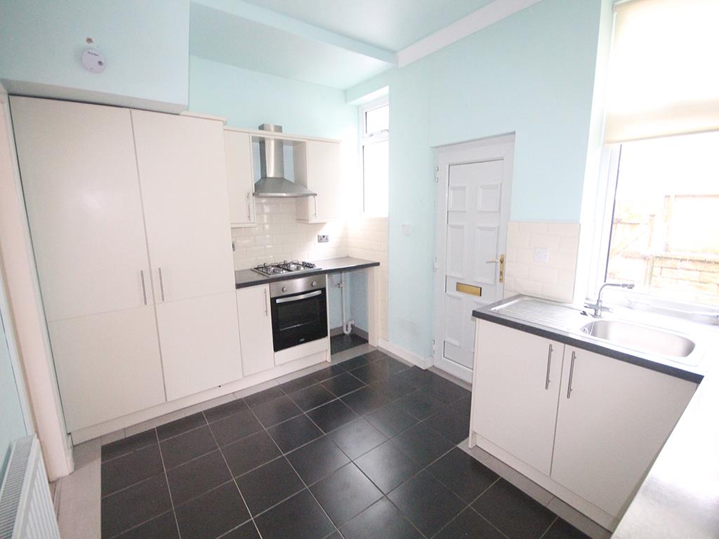 2 bedroom end terrace house SSTC in Barnoldswick - IMG_4667.jpg